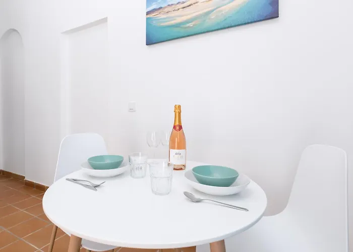 Flor De Hibisco Deluxe Apartment