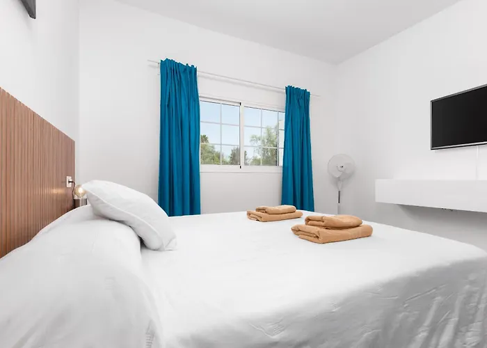 Flor De Hibisco Deluxe Apartment