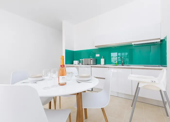 Flor De Hibisco Deluxe Apartment *