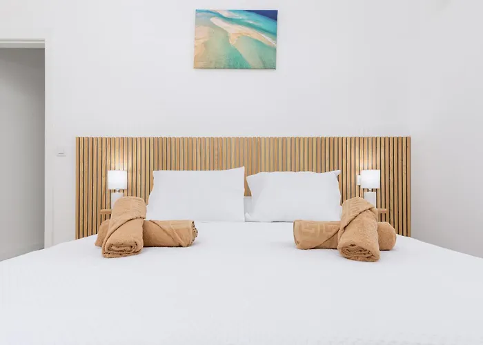 Flor De Hibisco Deluxe Apartment