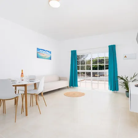 Apartamento Flor De Hibisco Deluxe *